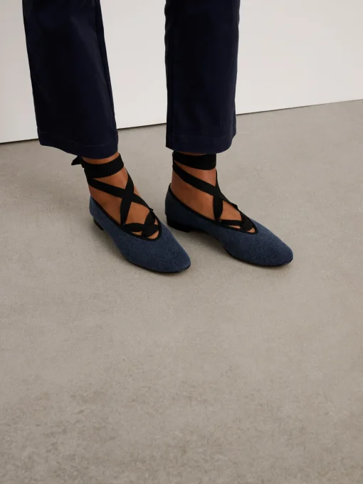 Juliet Italian Flat In Washed Canvas